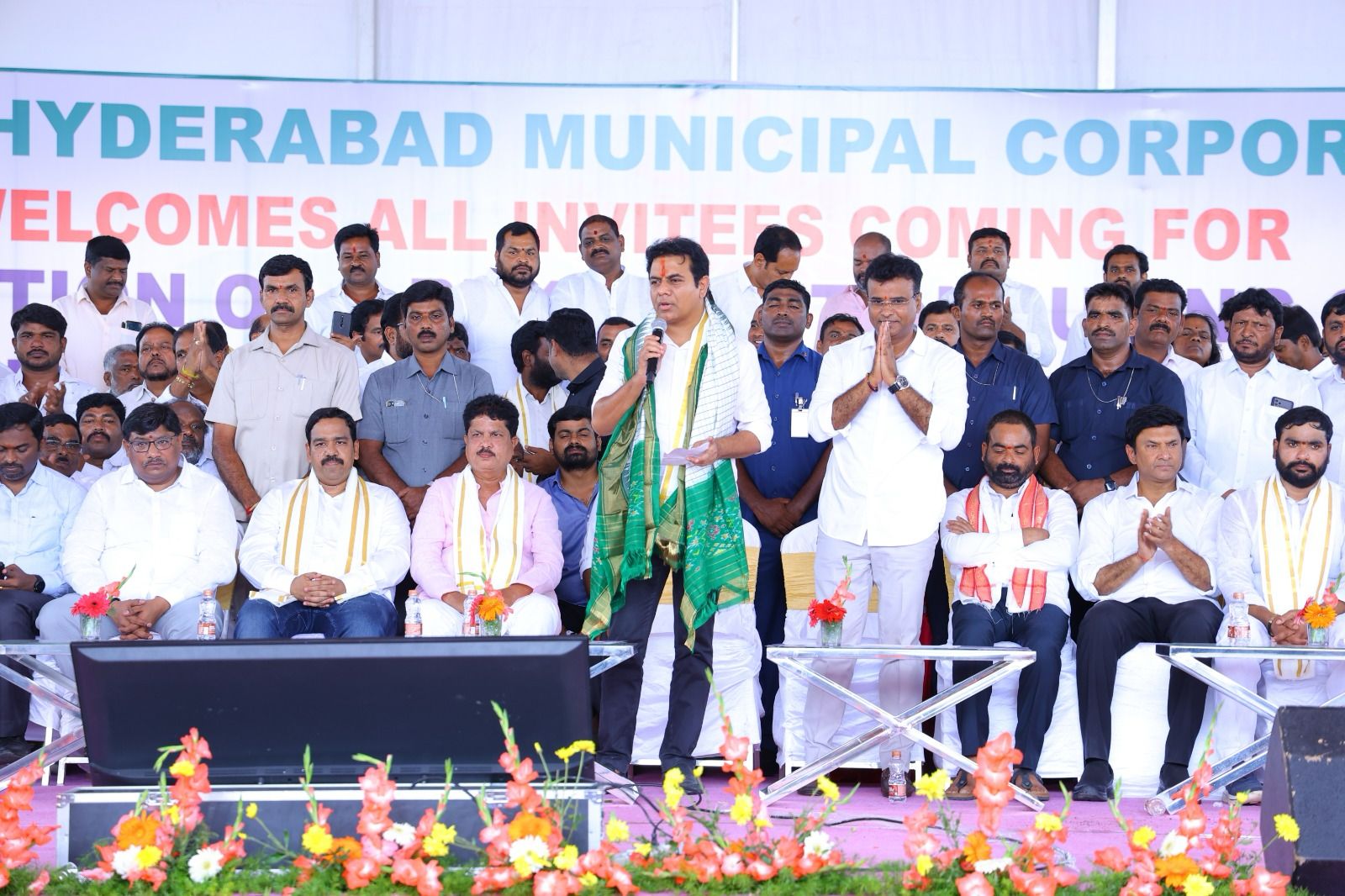  సభలో మాట్లాడుతున్న మంత్రి కేటీఆర్